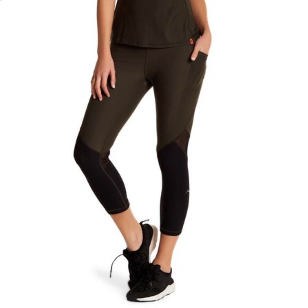 NWT X by Gottex Workout Capri Mesh Pants Medium